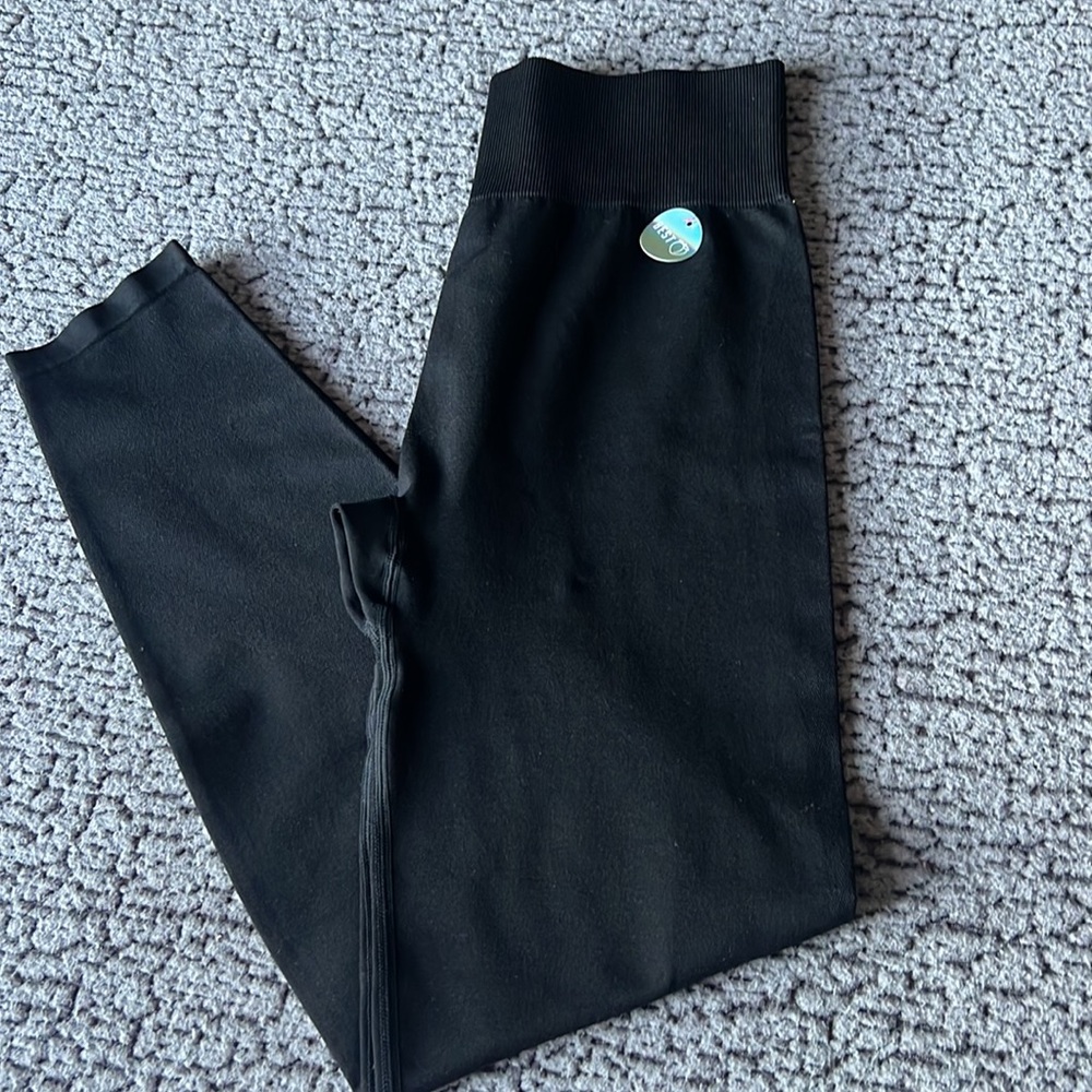 PINK Black Leggings - Picture 9 of 11